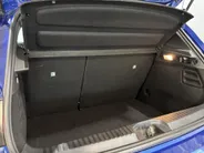 Renault Clio 145PK E-Tech Full Hybrid Techno Automaat | Digital Cockpit | 9,3' Navi | Climate Control | Apple CarPlay/Android Auto | Camera | Cruise Control | Armsteun | Lichtmetalen Velgen Hoogglans Zwart |
