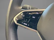Volkswagen ID.4 Pro 128KW/174PK 77 kWh · SOH 95,6% · Camera · Warmtepomp · Apple/Android Car Play ·  Parkeer Sensoren · Fabrieksgarantie t/m 23-05-2027 of 100.000KM ·