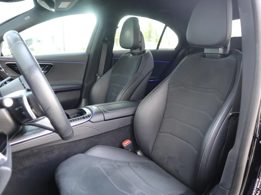 Mercedes-Benz E-Klasse 300 e 4MATIC Exclusive Line l Nightpakket l Memory l Digital light