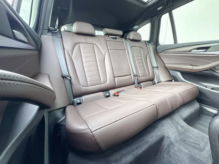BMW iX3 High Executive