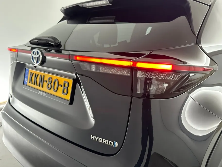 Toyota Yaris Cross 1.5 Hybrid Dynamic | Navigatie | 17'' L.M. Velgen | Adaptieve Cruise Control