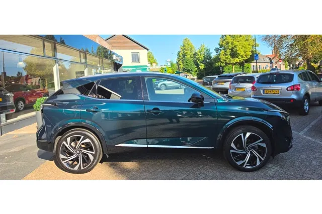 Nissan QASHQAI 1.3 158PK DIG-Turbo Mild-Hybrid X-Tronic A/T Tekna Plus BOSE & 20'