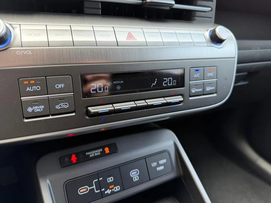 Hyundai Kona Electric Standard Range Pure Edition 48.6 kWh | Z&Z Topdeal! | Van €33.790,- , nu voor €32.290,-  |