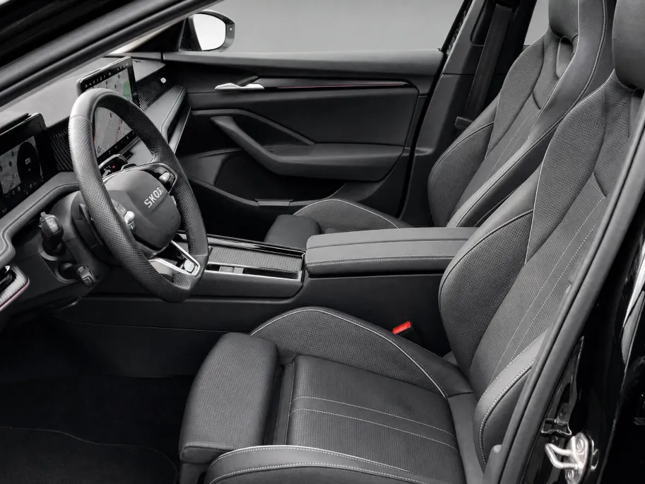 Škoda Superb 1.5TSI 150kW/204PK PHEV Sportline Business · Leder · Panoramadak · Apple/Android Car Play · Garantie t/m 05-09-2027