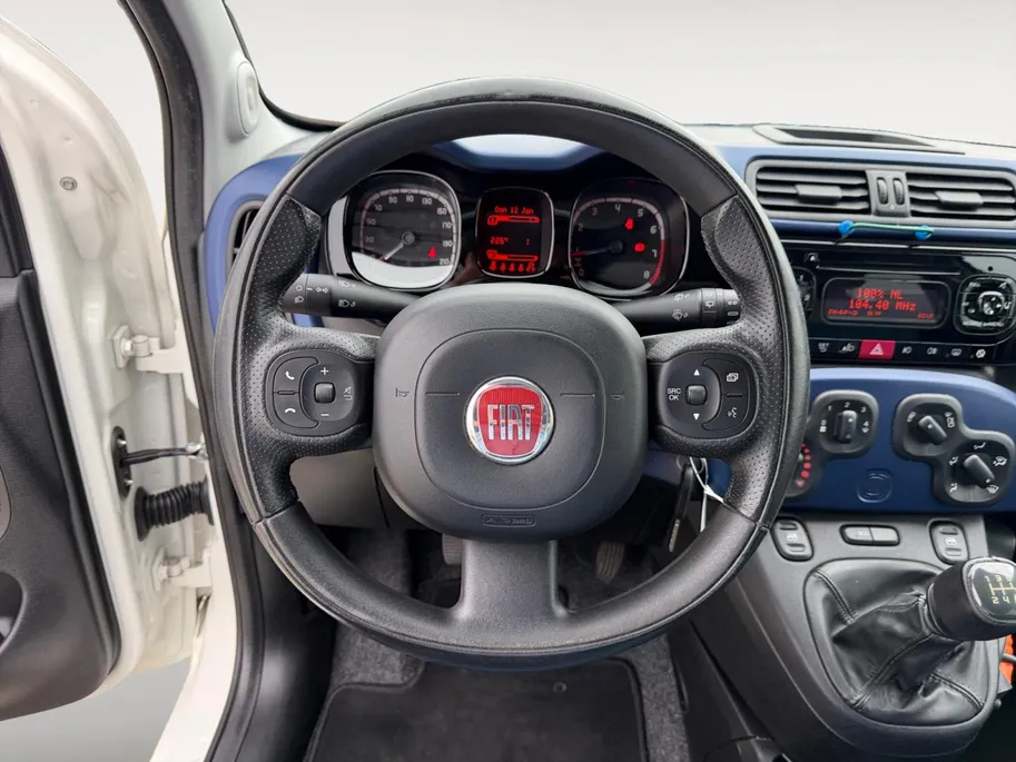 Fiat Panda 0.9 TwinAir Sempre | Bluetooth | Airco | Trekhaak | Stuurbediening | USB |