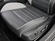 Volkswagen Golf 1.5 eHybrid 272pk DSG GTE · Panoramadak · Leder · Wegklapbare Trekhaak · Stoelventilatie · Camera · Dodehoek Detectie · 18'' Inch · Garantie t/m 30-0-2030 of 100.000km