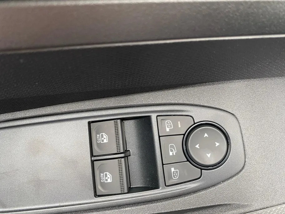 Renault Twingo urban range techno 27.5 kWh * NU IN DE SHOWROOM * Gratis 5 jaar garantie tot 100.000km | financier vanaf 2,9% rente |(Zeeuw & Zeeuw Private Lease Actie v.a. € 379,-)