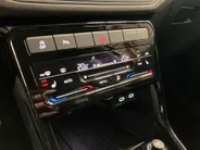 Volkswagen T-Cross 1.0TSI/95PK Goal · Navigatie · Apple/Android Car Play · Stoelverwarming · Garantie t/m 23-05-2027