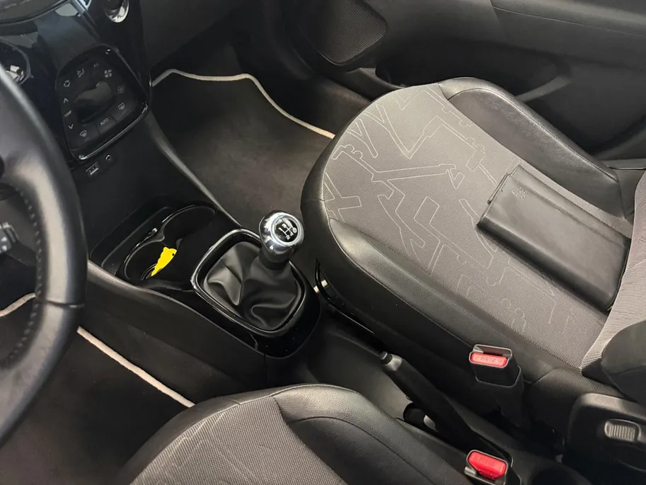 Toyota Aygo 1.0 X-JOY | NAVI | CAMERA | DEALERONDERHOUDEN |