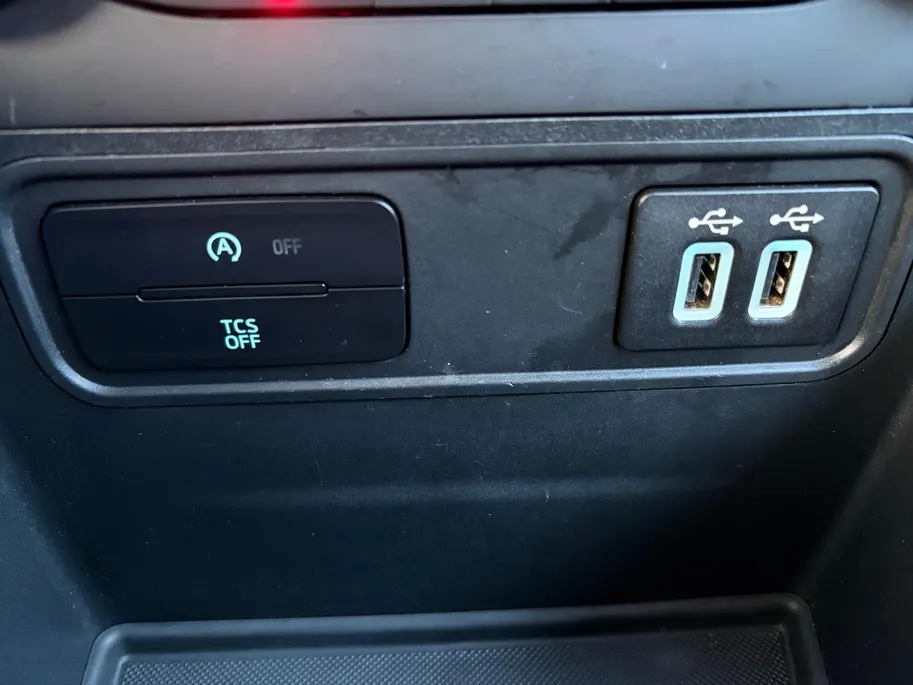 Ford EcoSport 1.0 EcoBoost ST-Line | Zwart dak | Winter Pack | Parkeersensoren | Cruise Control | Climate Control