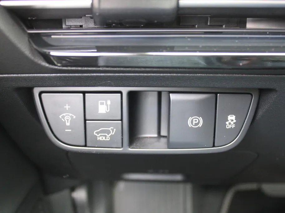 Kia EV6 Edition Advanced 77.4 kWh | Stuur-/stoelverwarming | BTW | Camera | Cruise adapt. | Elektr. achterklep + stoelbediening | 20' LM | 17% bijtelling |