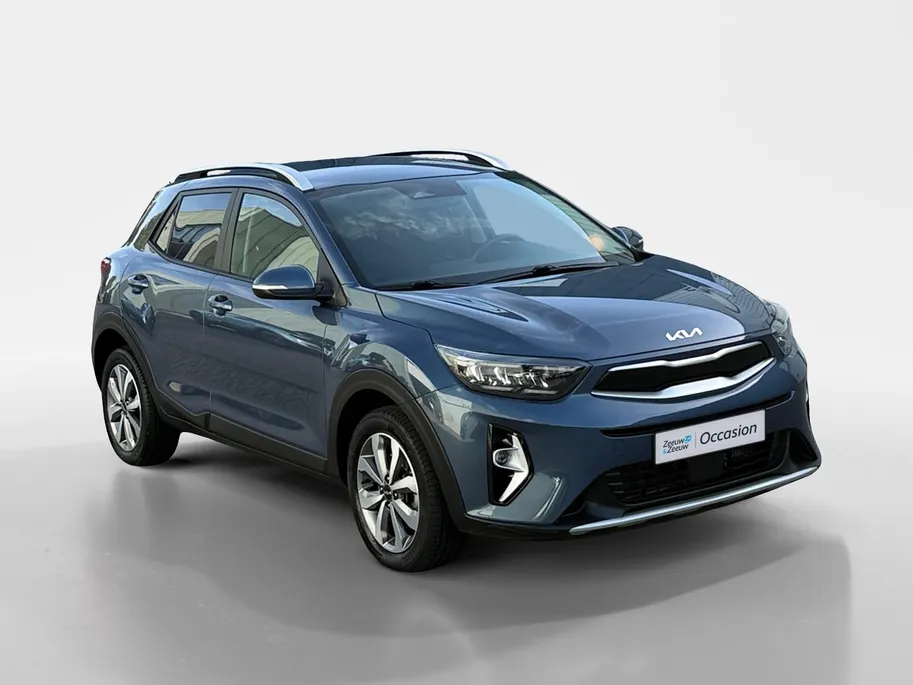 Kia Stonic 1.0 T-GDi MHEV DynamicPlusLine | Trekhaak | Keyless | Camera | Climate Control | Cruise Control | Lane Assist | Apple Carplay | Android Auto |