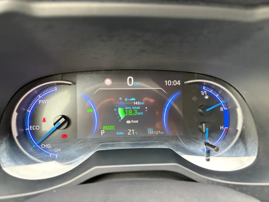 Toyota RAV4 2.5 Hybrid Active Trekhaak afneembaar , climate , navi , cruise , camera , lm velgen .