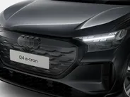 Audi Q4 Q4 S edition performance 286 PK · Glazen panoramadak · Tech plus · Trekhaak elek. wegklapbaar