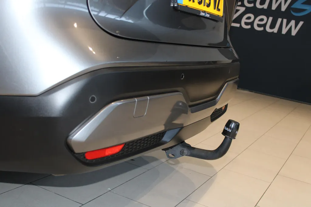 Nissan QASHQAI 1.3 MHEV Xtronic Tekna | 1800kg trekgewicht | Automaat | Trekhaak | 360grd Camera | Apple carplay & Android auto | Stoel-, voorruit- en Stuurverwarming | Head-up display | LM wielen |