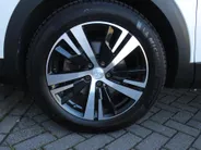 Peugeot 3008 1.2 PureTech GT | Trekhaak | Stoelverwarming | Cruise adapt. | Camera | Dodehoek detectie | 18' LM | Navi | Clima |