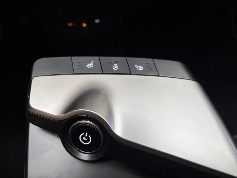 Kia EV6 Light Edition 63 kWh Navigatie | Stoel + stuurverwarming | Achteruitrijcamera | Climate control |