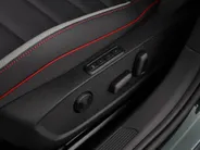Volkswagen Golf GTI Clubsport Edition 50 2.0 325 PK 7 versn. DSG · Assistance Pakket Plus · Leder Pakket 'Vienna' · Multimedia Pakket Plus · Panoramaschuif-kanteldak · Stuurwiel, verwarmd, multifunctioneel en met ArtVelours bekleed ·