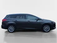 Ford Focus Wagon 1.0 Titanium | Goed onderhouden! | Apple Carplay/Android Auto | Cruise Control | Achteruitrijcamera | Climate Control | Parkeersensoren rondom | 12 maanden garantie! |