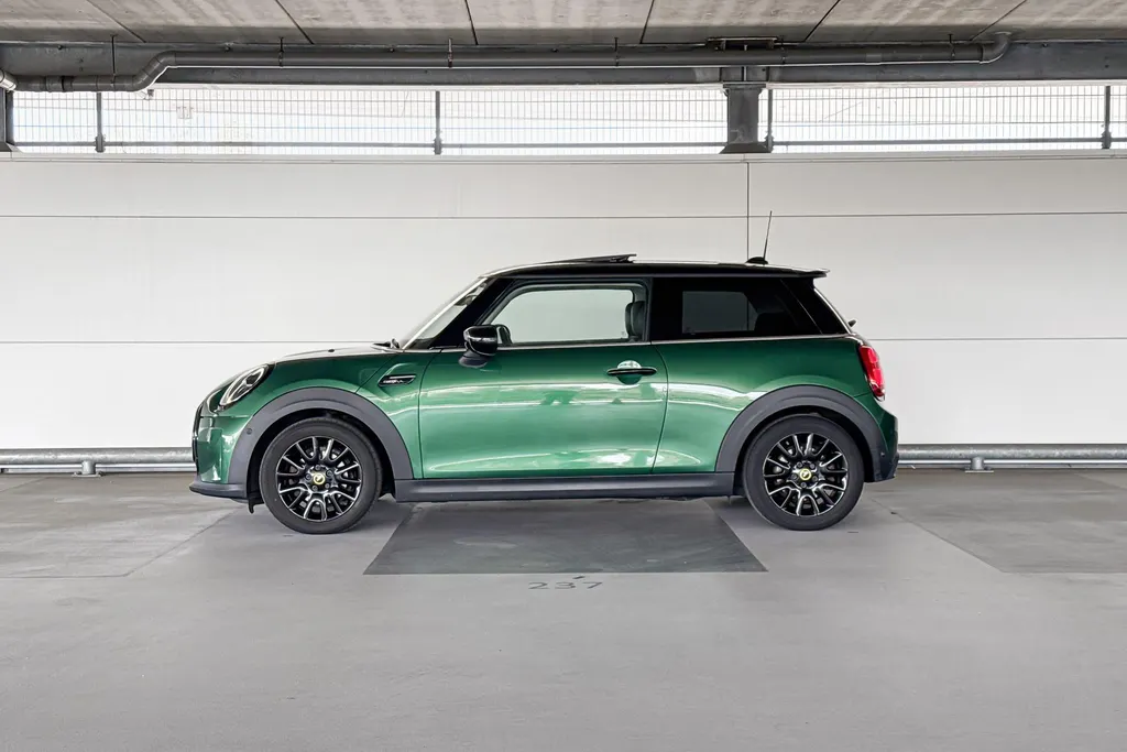 MINI Cooper 3-deurs Electric Yours 33 kWh