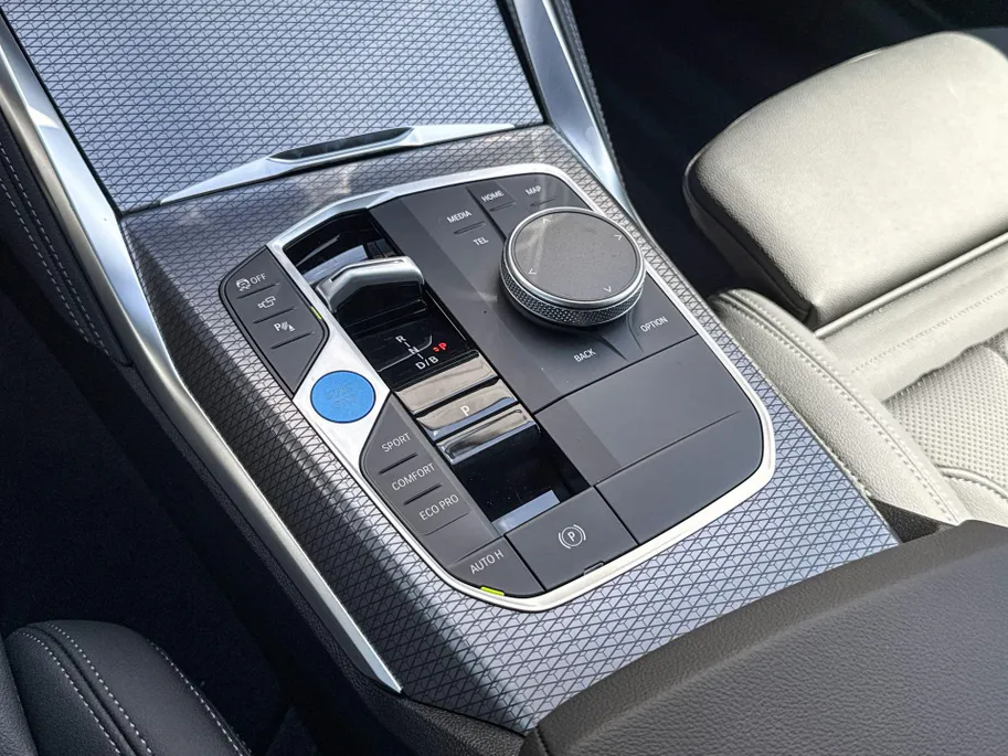 BMW i4 eDrive40