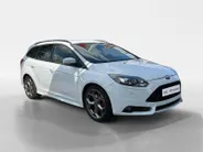 Ford Focus Wagon 2.0 EcoBoost ST-3 | Recaro-Stoelen | Parkeer Camera | Leder | Cruise Control | Climate Control | Parkeer Sensoren |