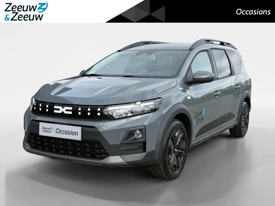 Dacia Jogger 155PK Hybrid Expression 7p. Automaat | DEMO | 7 Zitplaatsen | Camera | Parkeersensoren | Apple CarPlay/Android Auto | Cruise Control | Climate Control | Digital Cockpit | Armsteun | Licht & Regen Sensor |