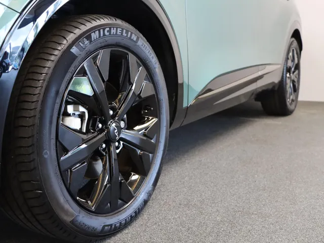 Kia Sportage 1.6 T-GDi Plug-in Hybrid AWD Dark Edition
