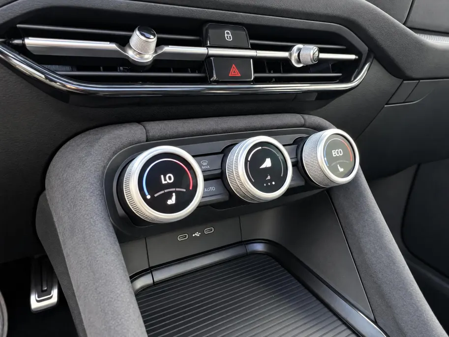 Škoda Kodiaq 1.5 TSI 204pk DSG PHEV Sportline Business · Panoramadak · Camera · Wegklapbare Trekhaak · Keyless · Elek. Voorstoel · 19'' Inch · Garantie t/m 29-06-2030 of 100.000km