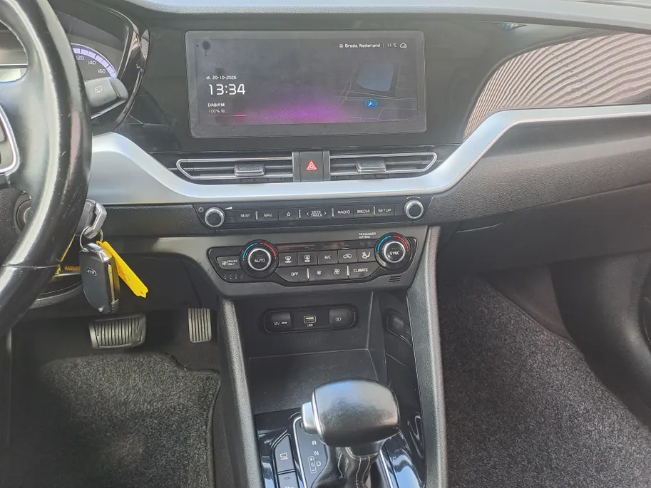 Kia Niro 1.6 GDi Hybrid DynamicLine AUTOMAAT | GROOT scherm | Navigatie | Camera | Adaptieve Cruise | Climate | Apple Carplay/Android Auto