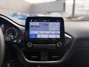 Ford Fiesta 1.0 EcoBoost Hybrid ST-Line Winter Pack I Apple Carplay/Android Auto I Lichtmetalen Velgen I LED Verlichting I