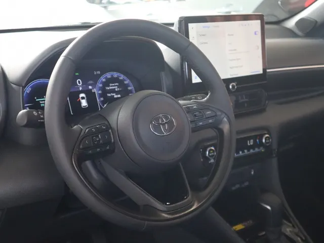 Toyota Yaris Hybrid 130 Executiv | Stoelverwarming | Modeljaarvoordeel €3.500