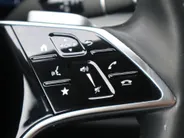 Mercedes-Benz E-Klasse Estate 200 Business Solution l Trekhaak l Carplay l Sfeerverlichting