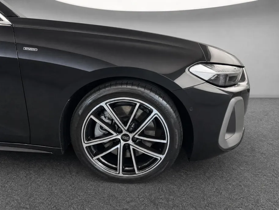 Audi A5 2.0 e-hybrid quattro S edition 299 PK · Premium pakket · Tech plus · Trekhaak elek. wegklapbaar