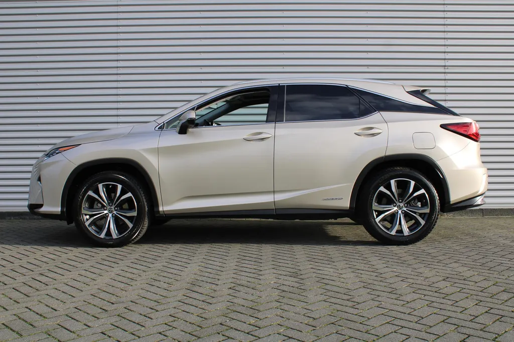 Lexus RX 450h 4WD Luxury Line | 20' LM | Navi | Camera | Leer | Schuif/kantel dak | Cruise adapt. | PDC | Stoelverwarming/ventilatie | HUD | Elek. stoelverstelling |
