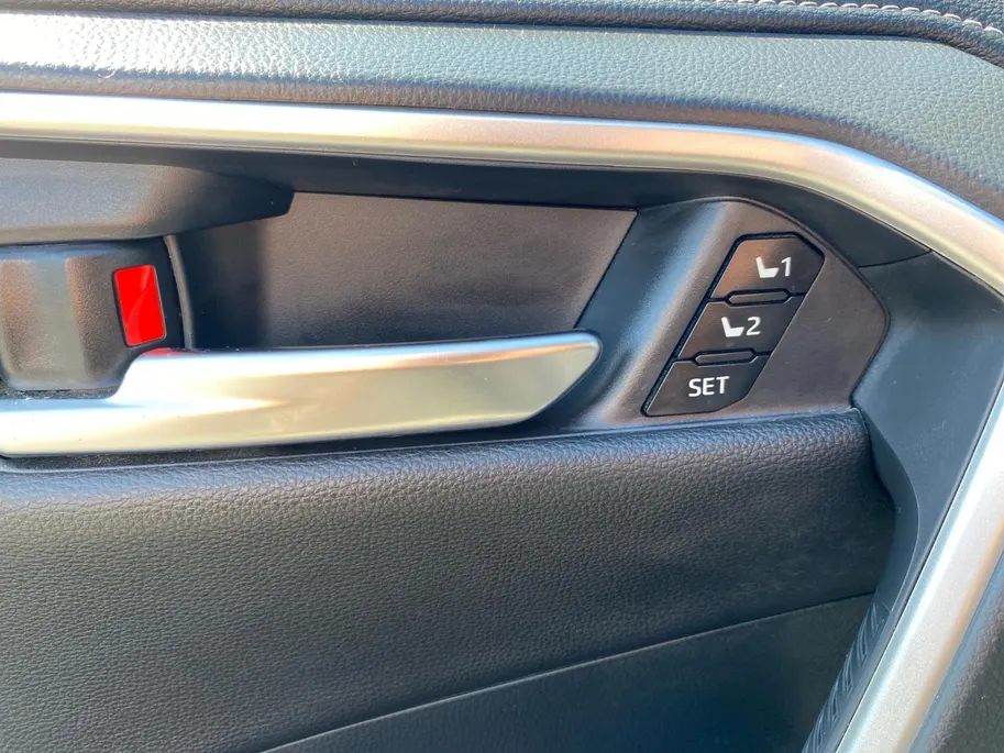 Toyota RAV4 2.5 Hybrid automaat Executive NL Auto | Leer | LED | Memory | Digi dash | JBL | cruise | etc.