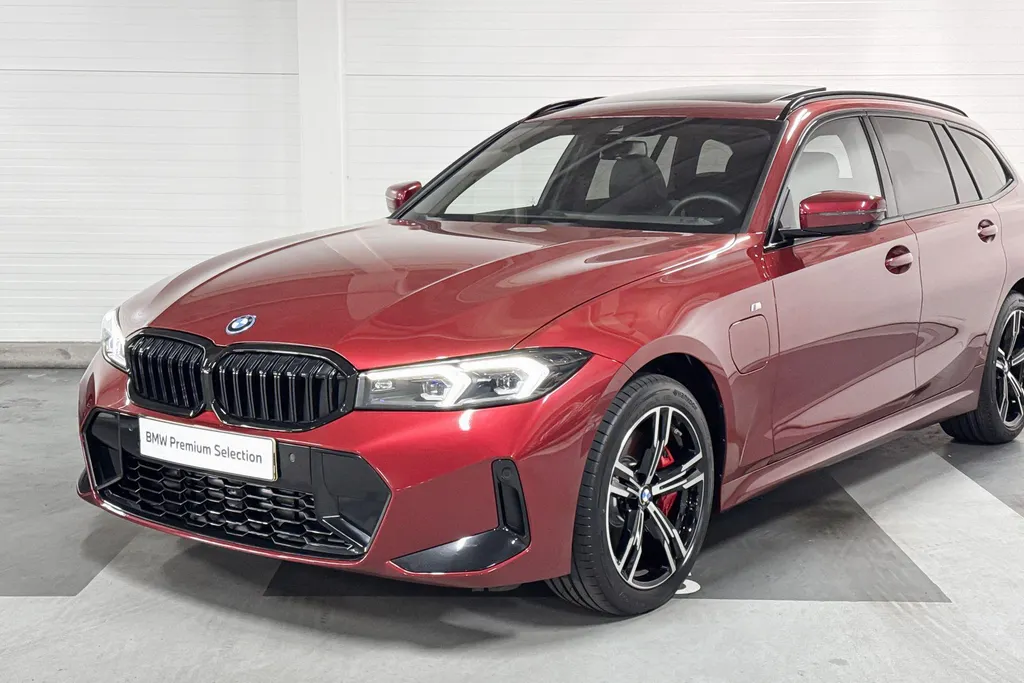BMW 3 Serie Touring 330e xDrive