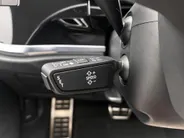 Audi Q3 35 TFSI 150pk S edition · Apple/Android Car Play · 20'' Lichtmetalen Velgen · Elek. inklapbare buitenspiegels · Audi Sound · Virtual Cockpit · Garantie t/m 16-01-2027 of 100.000km