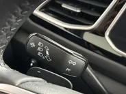 Volkswagen T-Roc 1.5 TSI R-Line DSG Automaat | IQ Light | Elektrische Achterklep | Winterpakket