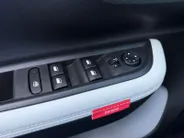Citroën C3 1.2 Hybrid 110pk Max | Dealer onderhouden | NL auto | Automaat | Cruise control | Trekhaak | Apple carplay & Android auto | Navigatie | Apple carplay & Android auto | Draadloos opladen mobiel | 17' lichtmetalen velgen | Bovag garantie |