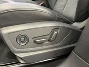 Audi e-tron 55 Quattro 408pk S Edition 95 kWh · SOH 95,8% · Panoramadak · Luchtvering · 360 Camera · Elek. Voorstoelen · Elek. Achterklep · Stoel-& Stuurverwarming · 21'' Inch ·