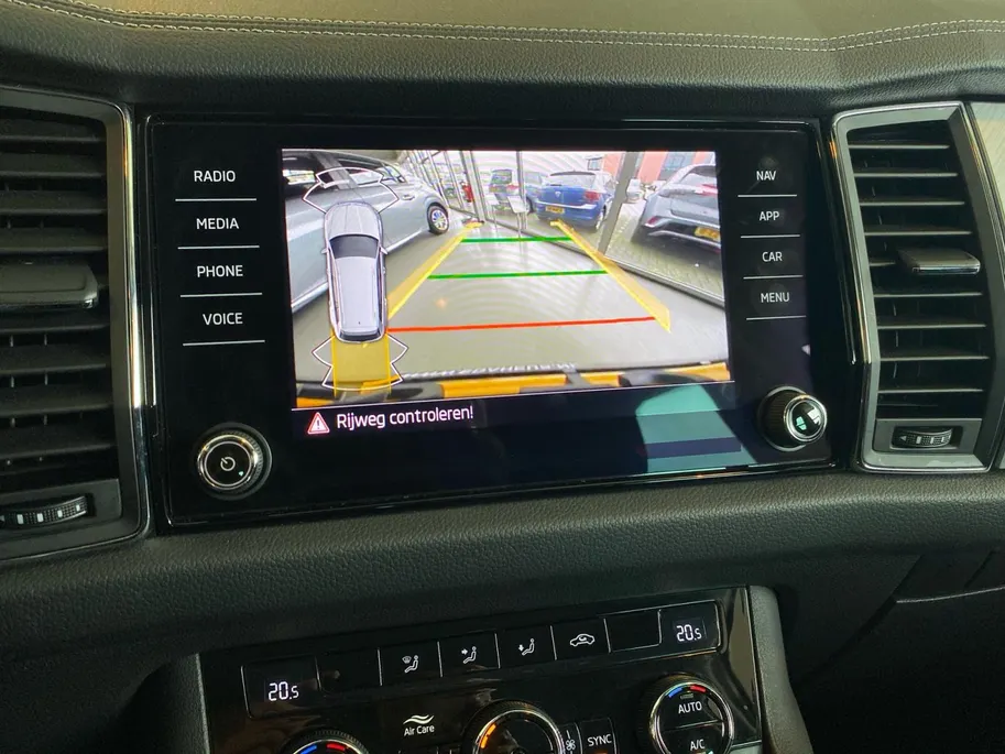 Škoda Kodiaq 1.5 TSi DSG7-autom. Business Edition LED | navigatie | adapt. cruise control | sunset | etc.
