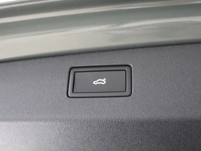 Volkswagen Tiguan 1.5 eHybrid Life Energy Edition Navigatie | 360 Camera | Head Up Display | Keyless | Led Plus Light | Trekhaak