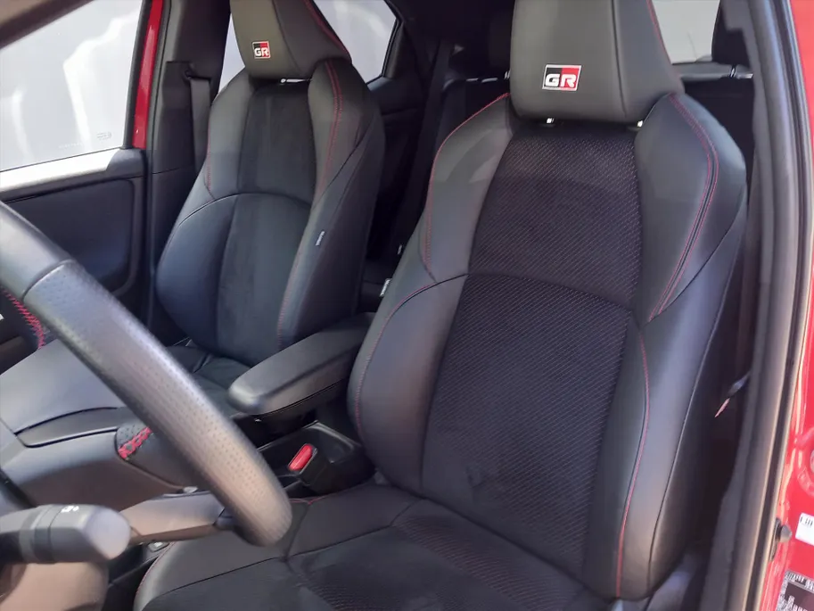Toyota Yaris 1.5 Hybrid GR Sport /JBL / Climate / Cruise Control / Navi