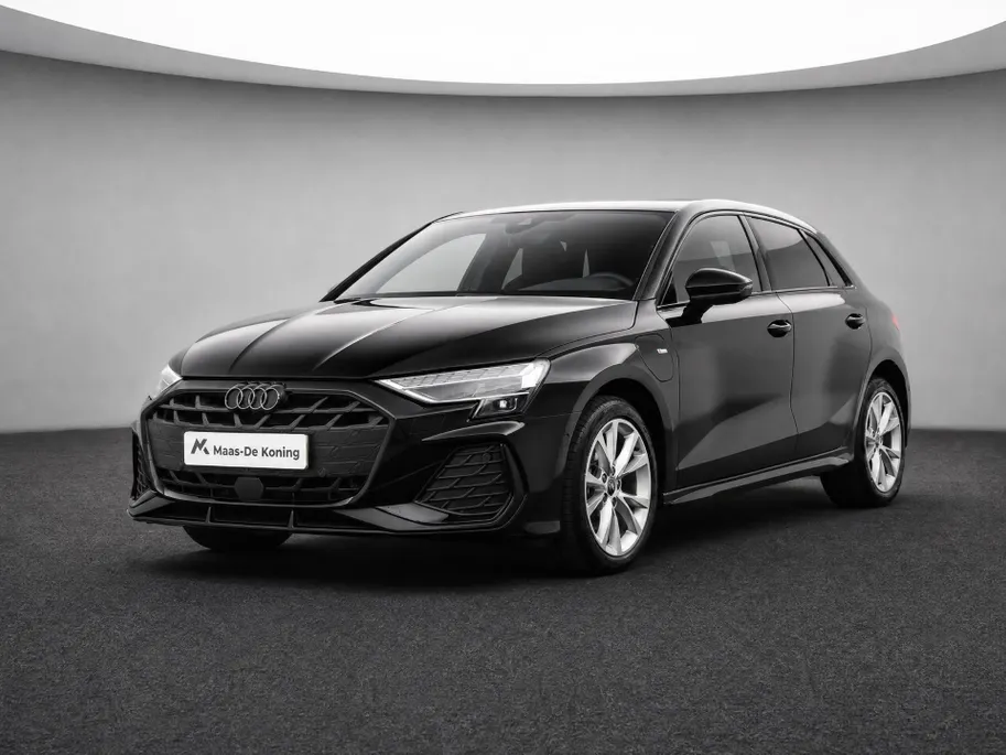 Audi A3 Sportback 40 TFSIe 204pk S Edition · Camera · Apple/Android Car Play · Parkeerassistent · ACC · Optiekpakket Zwart · Stoelverwarming · Garantie t/m 08-07-2029 of 100.000km