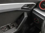 SEAT Arona 1.0 EcoTSI 115pk DSG FR Business Connect · Apple/Android Car Play · Cruise Control · Clima · Elek. Inklapbare Spiegels · Garantie t/m 28-03-2027