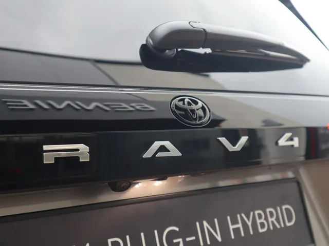 Toyota RAV4 2.5 Phev 300 First Edition | Stoel Verwaming/Verkoeling | Stoel Geheugen | NU TE BESTELLEN