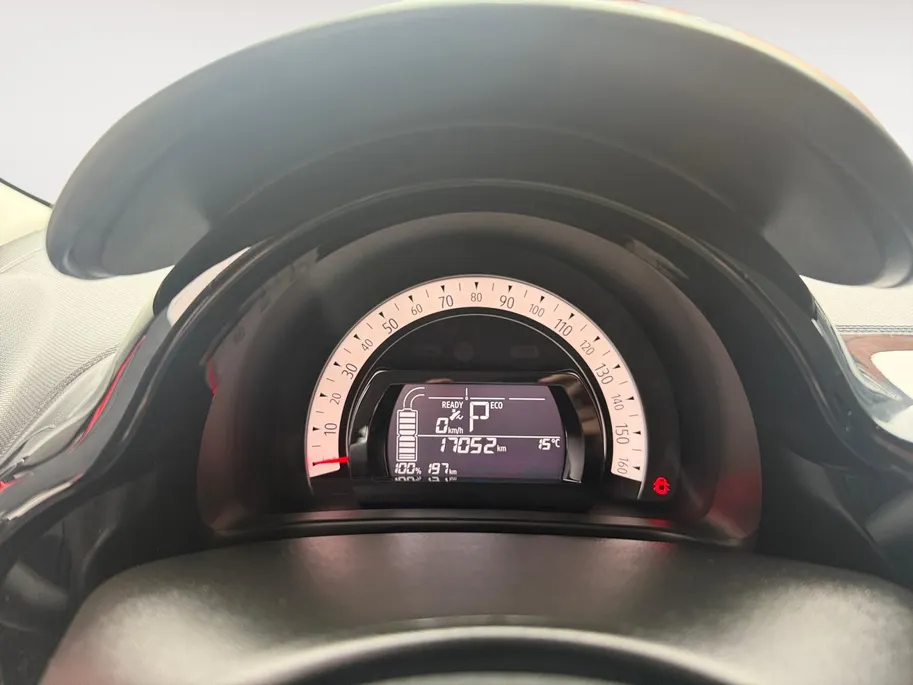 Renault Twingo Z.E. R80 Intens | Elektrisch | Stoelverwarming | Parkeersensoren | Camera | SOH 96.0% | Bluetooth | Cruise & Climate Control | Volledig Dealer Onderhouden | 12 Maanden BOVAG Garantie