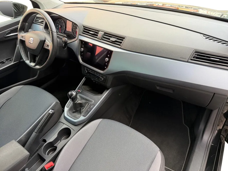 SEAT Arona 1.0 TSI Style Business Intense | Climate Control | Achteruitrijcamera | Parkeersensoren voor & achter | Cruise Control |