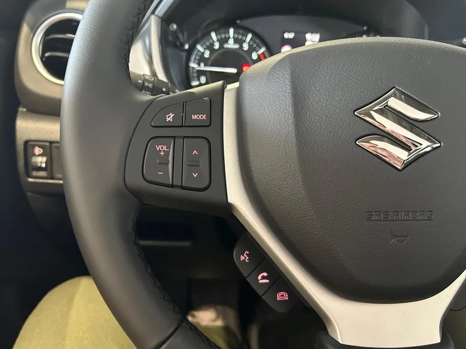 Suzuki Vitara 1.4 Boosterjet Style Smart Hybrid | €2000.- korting | Navigatie | Achteruit rij camera | Stoelverwarming | 10 Jaar Fabr Garantie |
